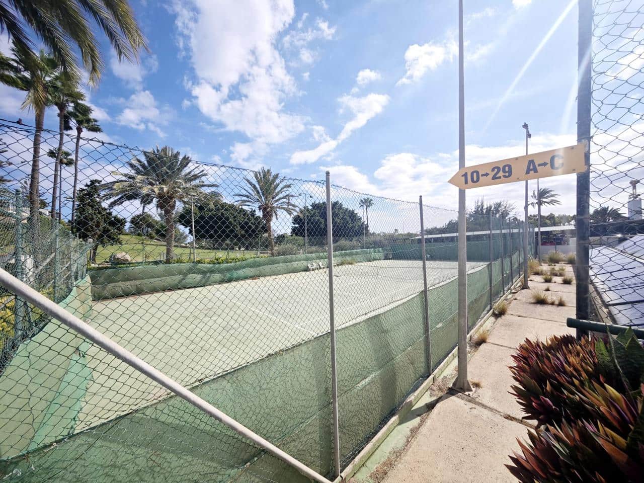 1 bedroom Flat for rent in Maspalomas with pool - € 1,300 (Ref: 9357863)