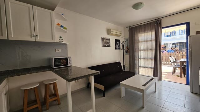 1 Zimmer Wohnung zu vermieten in Maspalomas, San Bartolomé de Tirajana mit Pool - 990 € (Ref: 9360775)