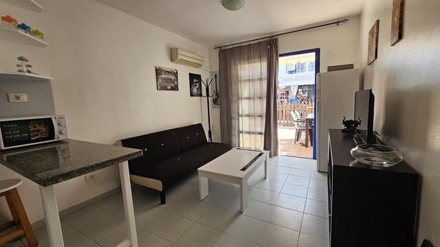 1 Zimmer Wohnung zu vermieten in Maspalomas, San Bartolomé de Tirajana mit Pool - 990 € (Ref: 9360775)