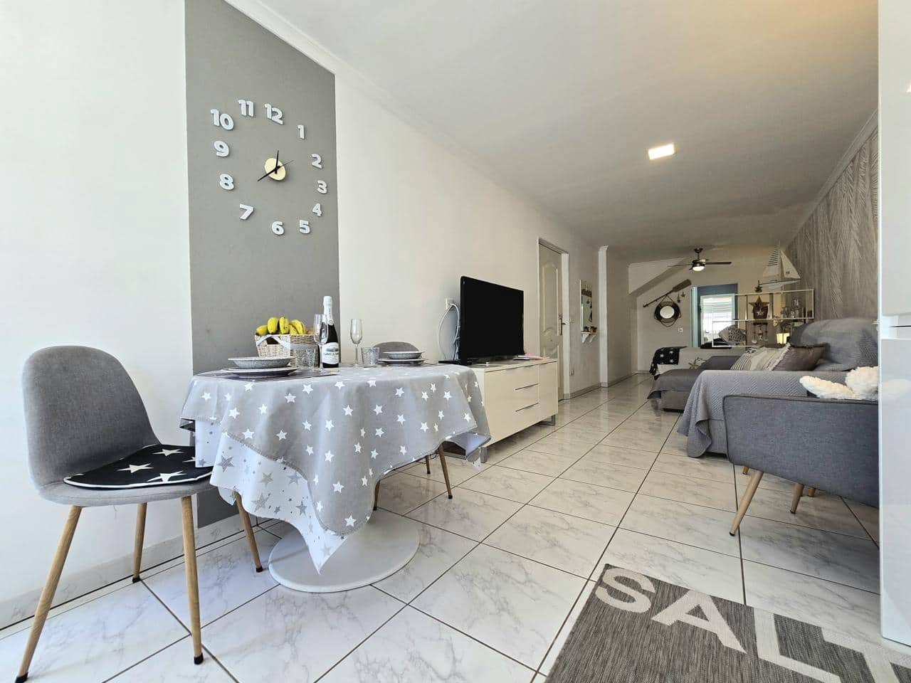 Appartement à louer à Arguineguin - 1 000 € (Ref: 9373932)