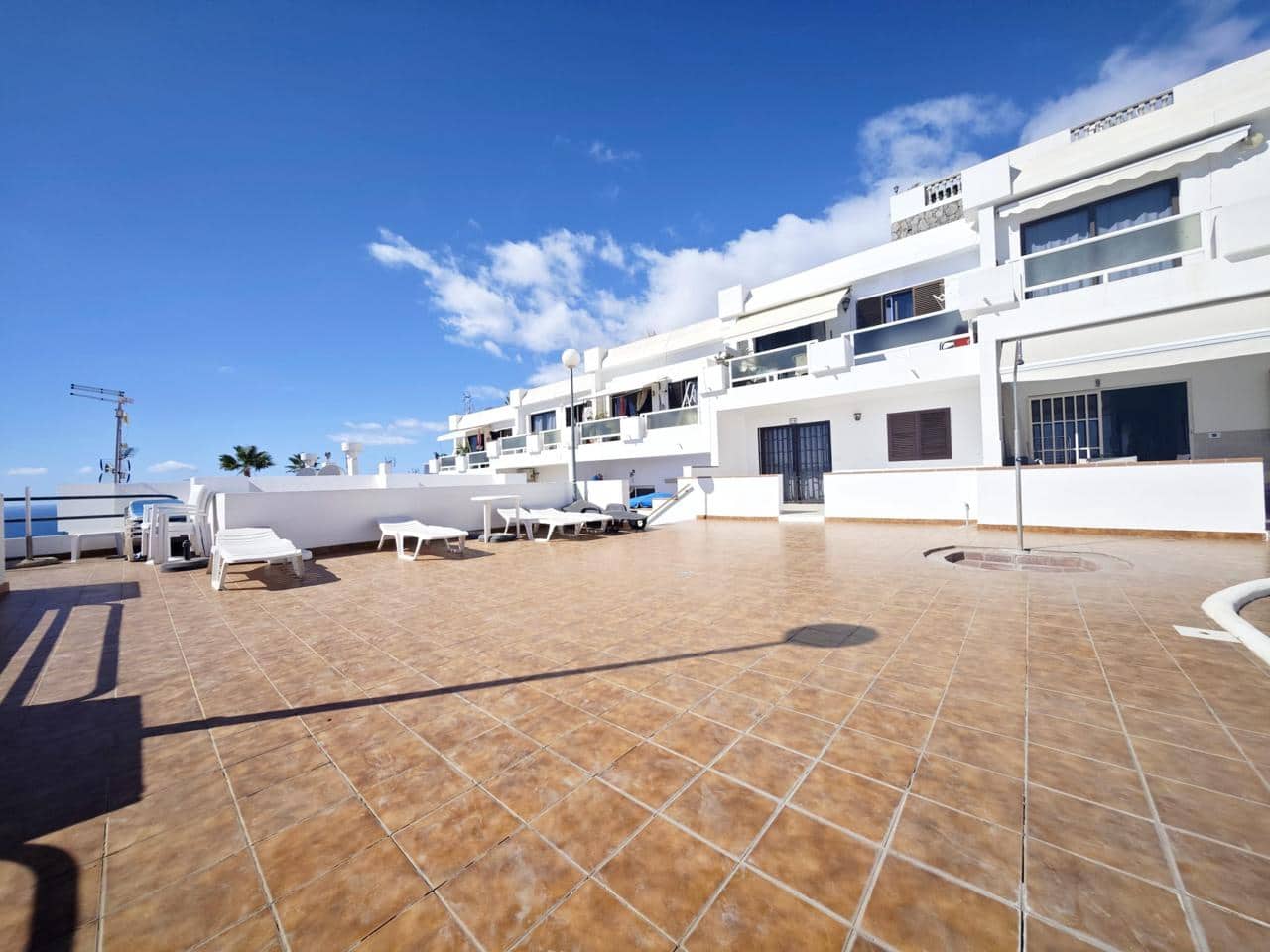 1 soverom Leilighet til leie i Puerto Rico med svømmebasseng - € 1 200 (Ref: 9380065)