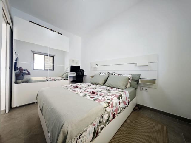 1 slaapkamer Flat te huur in Puerto Rico, Mogán met zwembad - € 1.200 (Ref: 9380065)