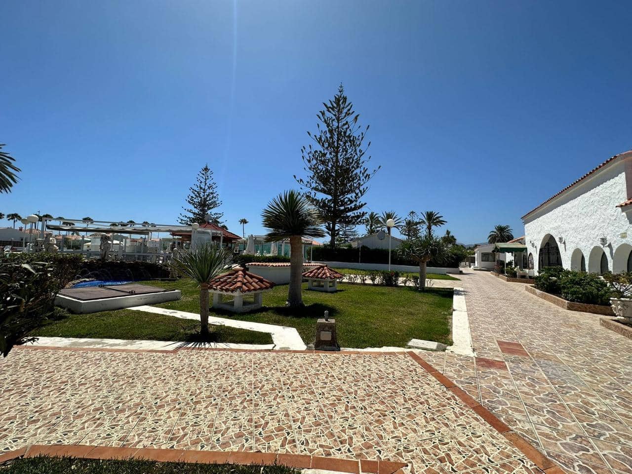 1 bedroom Bungalow for rent in Maspalomas with pool - € 1,800 (Ref: 9396831)