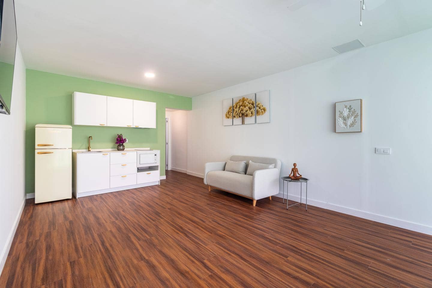 15 bedroom Villa for rent in Mogan with pool - € 17,000 (Ref: 9409928)