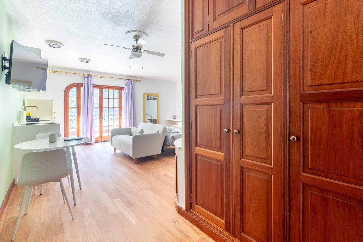 Piso en Mogán en alquiler con piscina garaje - 1.050 € (Ref: 9410230)