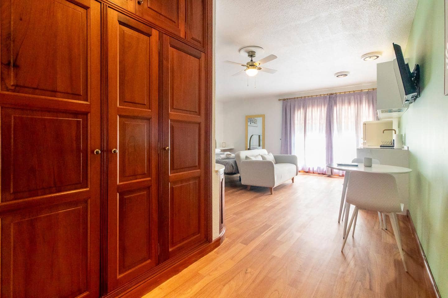 Piso en Mogán en alquiler con piscina garaje - 1.050 € (Ref: 9410230)