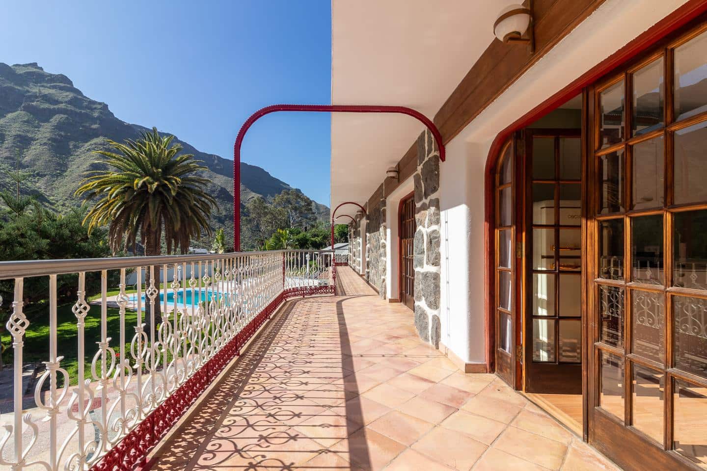 Piso en Mogán en alquiler con piscina garaje - 1.050 € (Ref: 9410230)