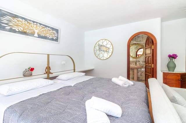 Flat te huur in Mogán met zwembad garage - € 1.050 (Ref: 9410230)