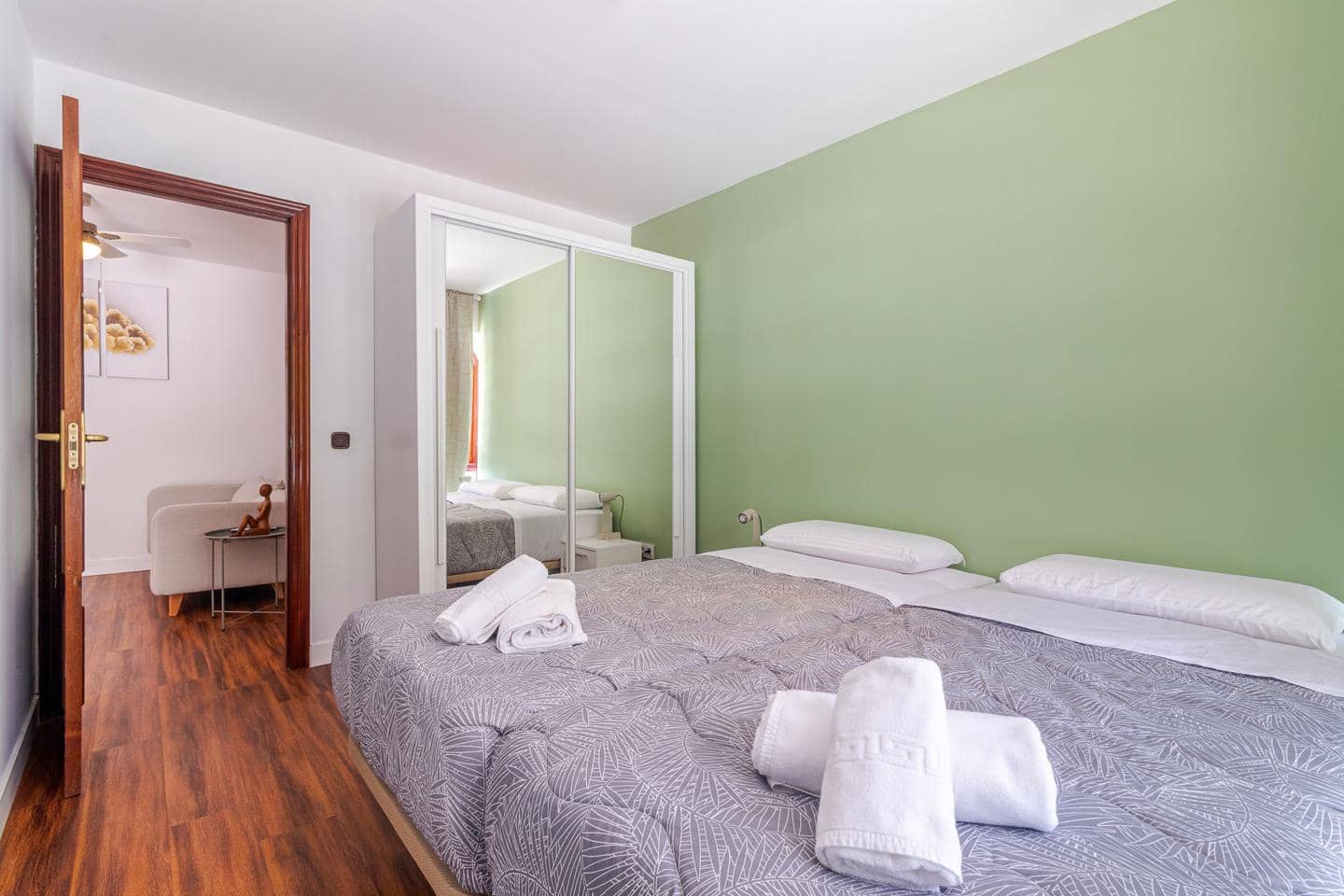 1 slaapkamer Flat te huur in Mogan met zwembad garage - € 1.250 (Ref: 9410307)