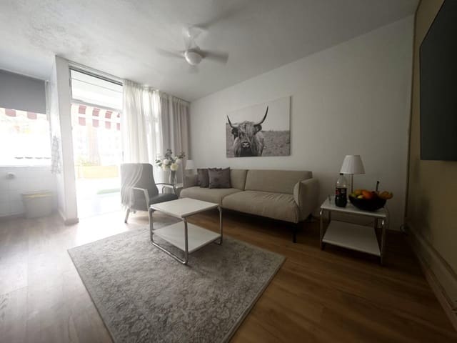 1 soveværelse Lejlighed til salg i Playa del Inglés, San Bartolomé de Tirajana med swimmingpool - € 220.000 (Ref: 9413269)