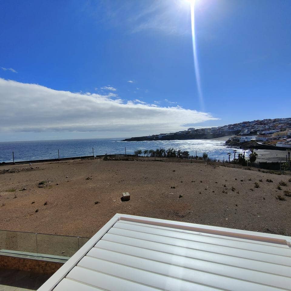 2 bedroom Villa for rent in Telde - € 1,600 (Ref: 9420475)