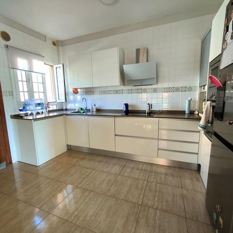 2 bedroom Villa for rent in Telde - € 1,600 (Ref: 9420475)