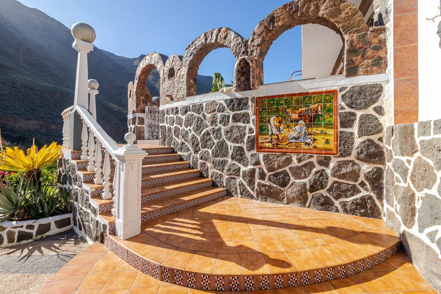 1 bedroom Flat for rent in Mogan with pool garage - € 1,300 (Ref: 9421550)