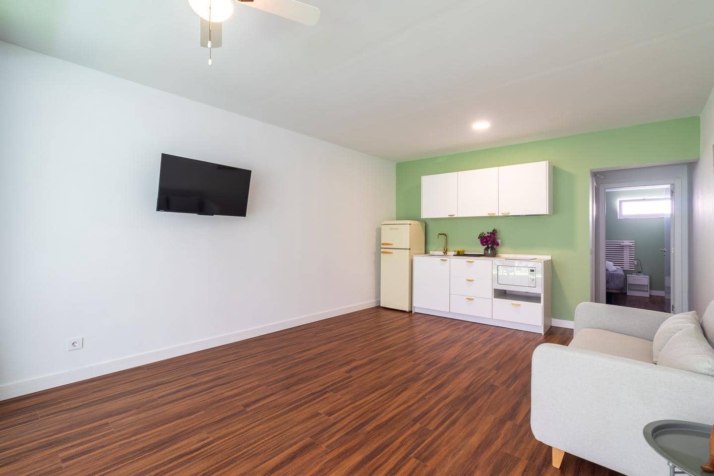 1 bedroom Flat for rent in Mogan with pool garage - € 1,250 (Ref: 9421551)