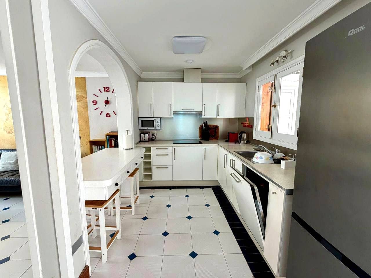 2 bedroom Villa for rent in San Agustin with pool garage - € 2,200 (Ref: 9431772)