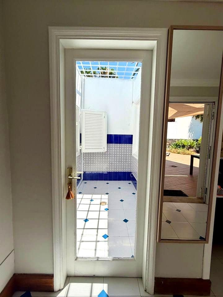 2 bedroom Villa for rent in San Agustin with pool garage - € 2,200 (Ref: 9431772)