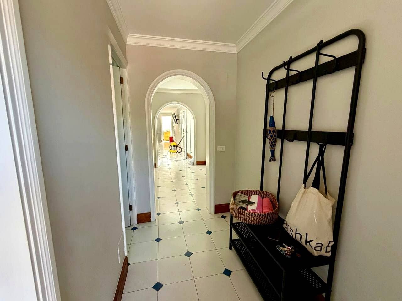 2 bedroom Villa for rent in San Agustin with pool garage - € 2,200 (Ref: 9431772)