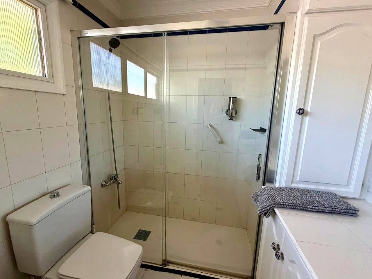 2 bedroom Villa for rent in San Agustin with pool garage - € 2,200 (Ref: 9431772)
