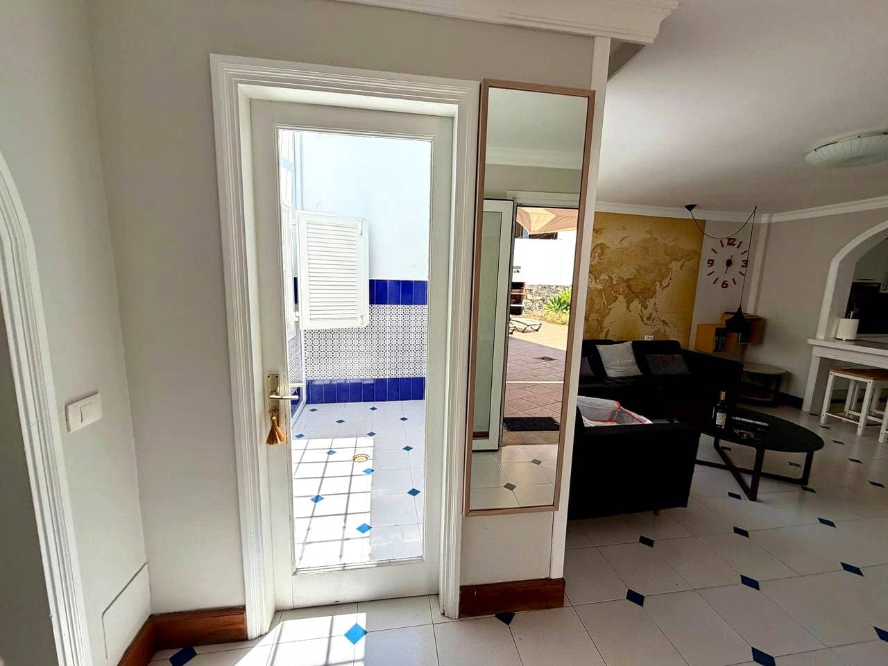 2 bedroom Villa for rent in San Agustin with pool garage - € 2,200 (Ref: 9431772)