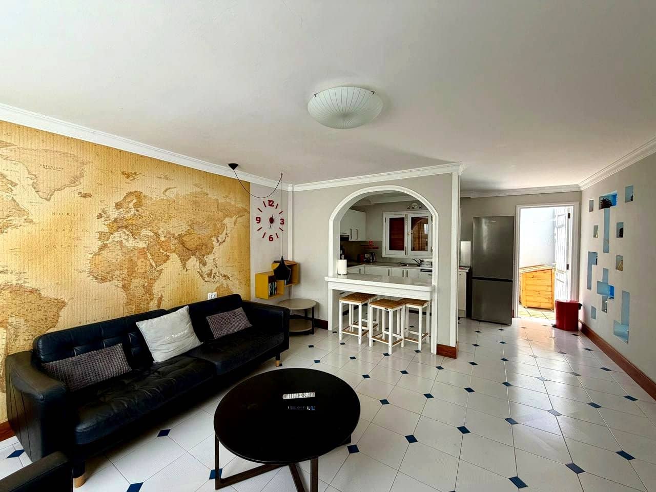 2 bedroom Villa for rent in San Agustin with pool garage - € 2,200 (Ref: 9431772)