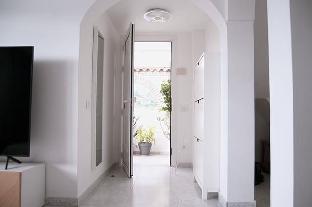 5 soverom Villa til salgs i San Bartolomé de Tirajana med svømmebasseng garasje - € 870 000 (Ref: 9464869)