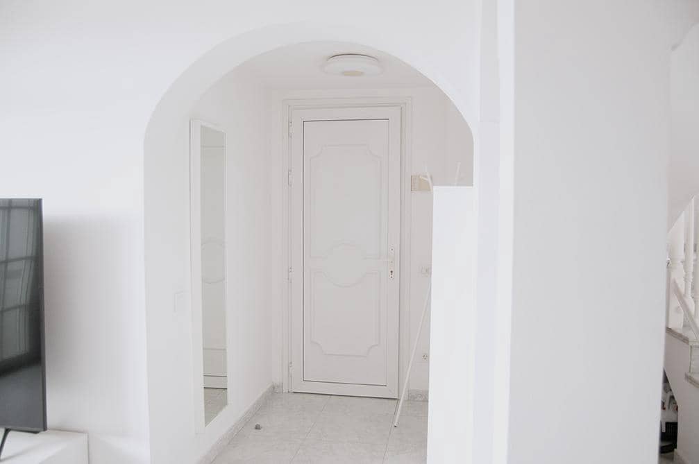 5 bedroom Villa for sale in San Bartolome de Tirajana with pool garage - € 870,000 (Ref: 9464869)