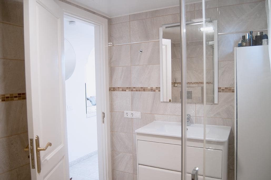 5 bedroom Villa for sale in San Bartolome de Tirajana with pool garage - € 870,000 (Ref: 9464869)