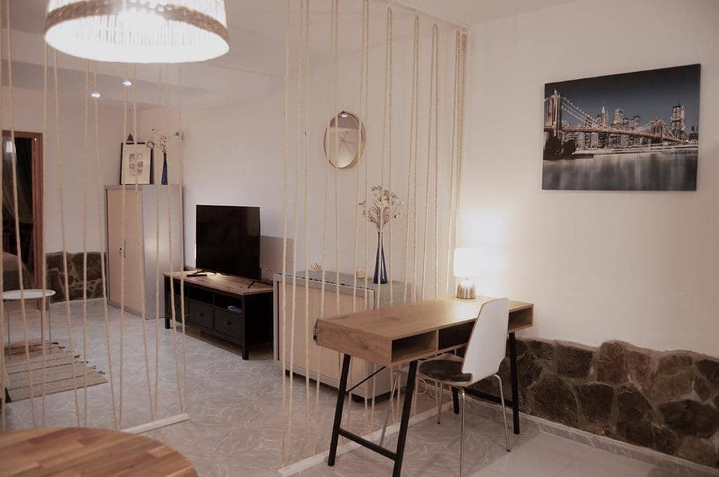 5 bedroom Villa for sale in San Bartolome de Tirajana with pool garage - € 870,000 (Ref: 9464869)