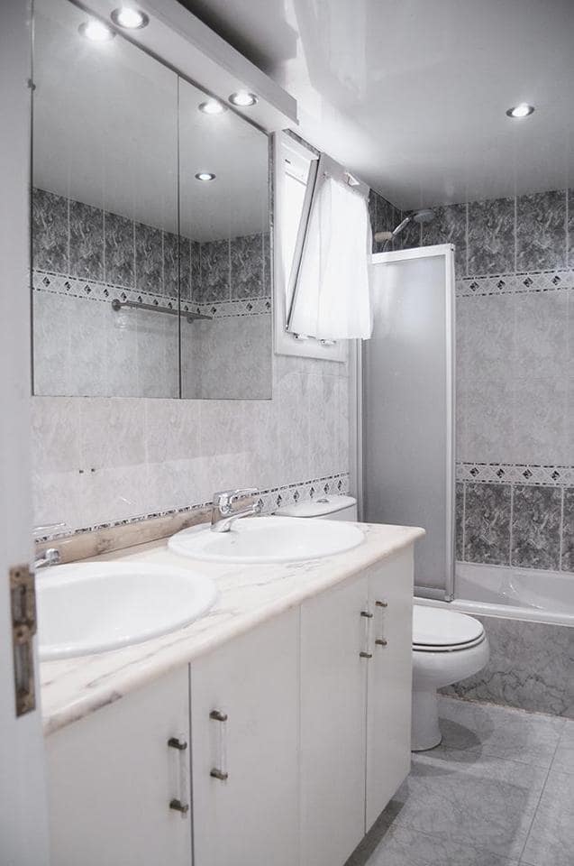 5 bedroom Villa for sale in San Bartolome de Tirajana with pool garage - € 870,000 (Ref: 9464869)