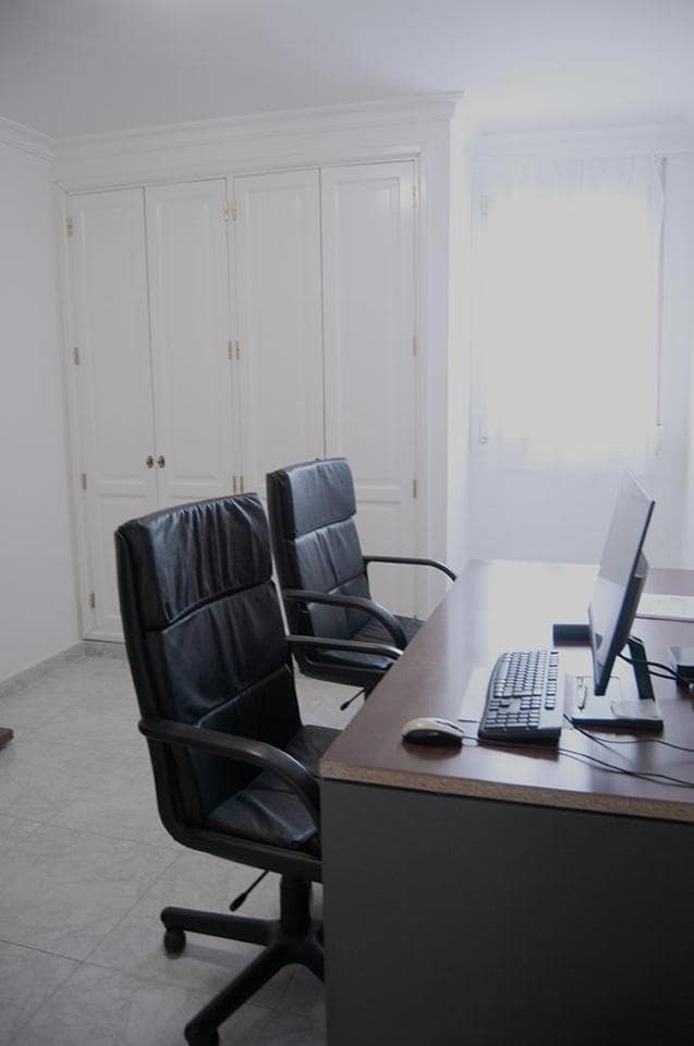 5 bedroom Villa for sale in San Bartolome de Tirajana with pool garage - € 870,000 (Ref: 9464869)