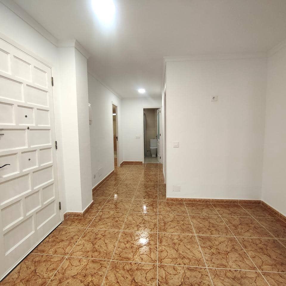 3 bedroom Flat for rent in Telde - € 900 (Ref: 9480691)