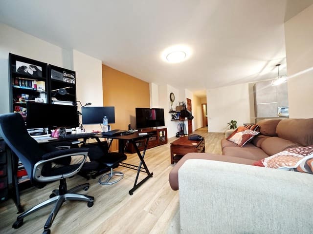 2 makuuhuone Asunto vuokrattavana paikassa Santa Catalina - Canteras, Las Palmas de Gran Canaria mukana 
autotalli - 1 400 € (Ref: 9487191)