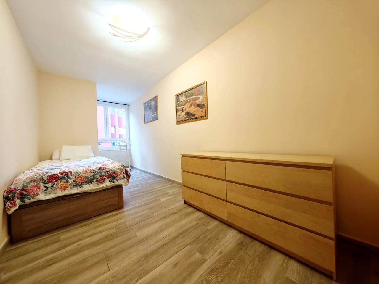 2 makuuhuone Asunto vuokrattavana paikassa Las Palmas de Gran Canaria mukana 
autotalli - 1 300 € (Ref: 9487191)