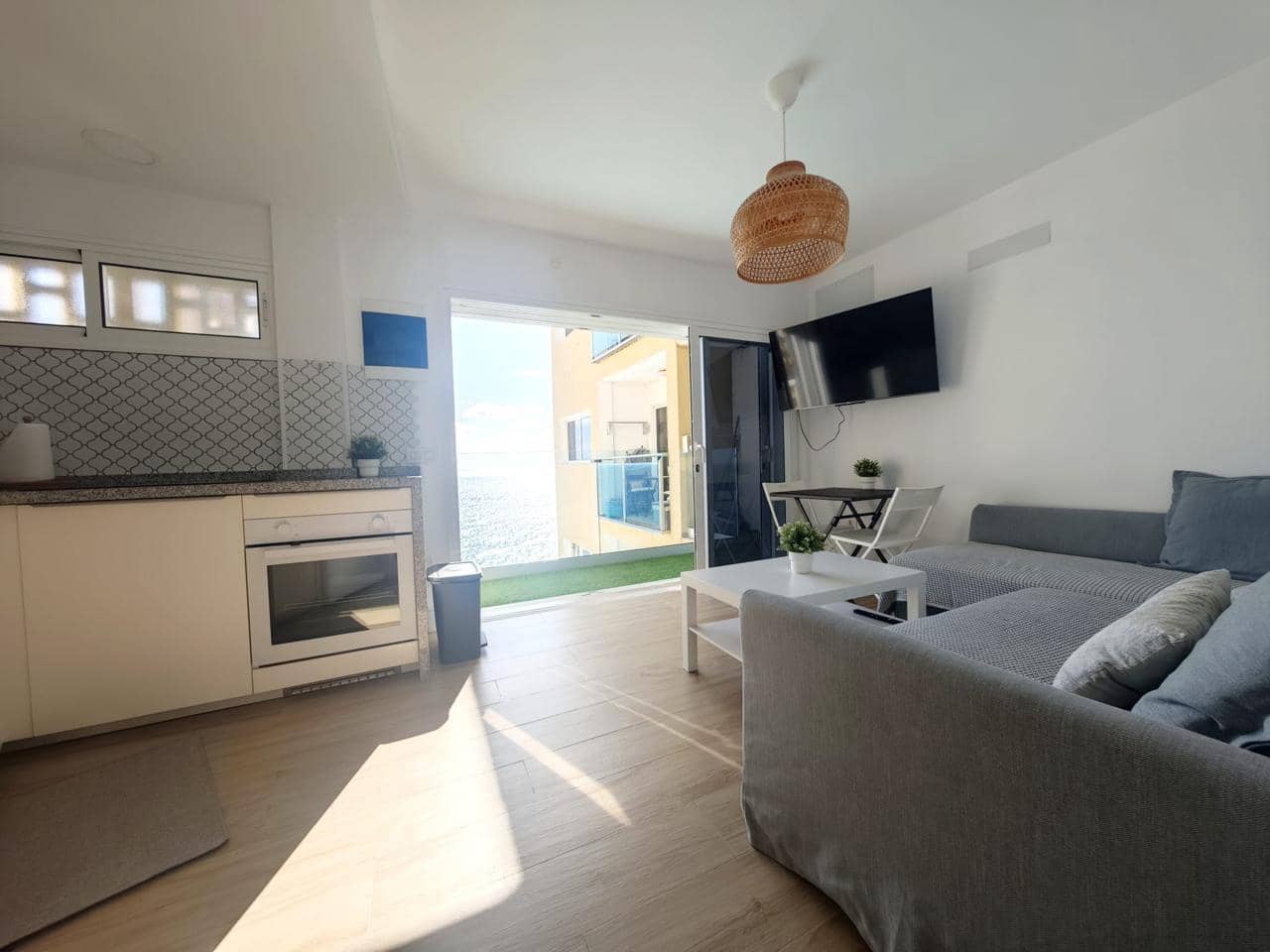 1 Zimmer Wohnung zu vermieten in San Agustin mit Pool - 1.400 € (Ref: 9521128)