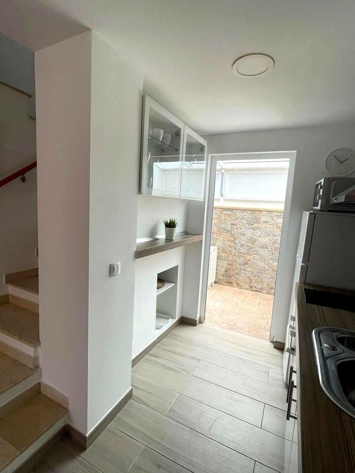 1 quarto Apartamento para arrendar em San Agustin com piscina - 1 300 € (Ref: 9521763)