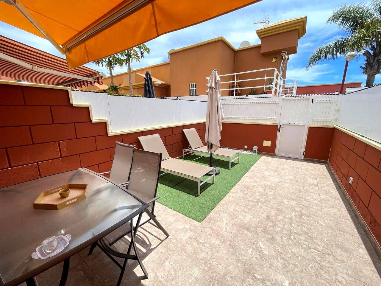 1 quarto Apartamento para arrendar em San Agustin com piscina - 1 300 € (Ref: 9521763)
