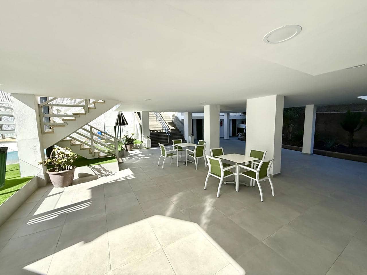 2 sypialnia Mieszkanie do wynajęcia w Maspalomas z basenem - 1 300 € (Ref: 9525750)