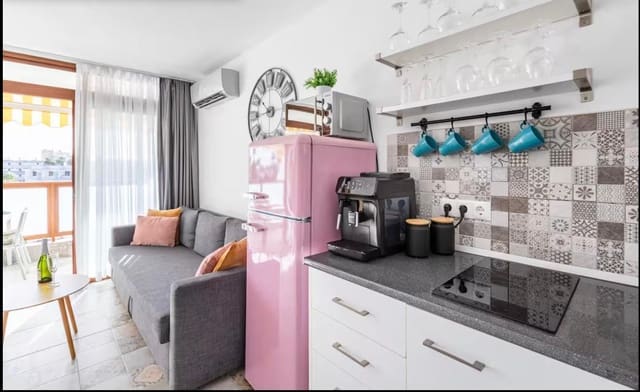 1 makuuhuone Asunto myytävänä paikassa Playa del Inglés, San Bartolomé de Tirajana mukana uima-altaan - 245 000 € (Ref: 9563724)