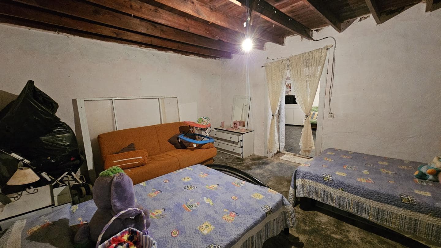 4 sypialnia Finka/Dom wiejski na sprzedaż w San Bartolome de Tirajana z basenem garażem - 160 000 € (Ref: 9566734)