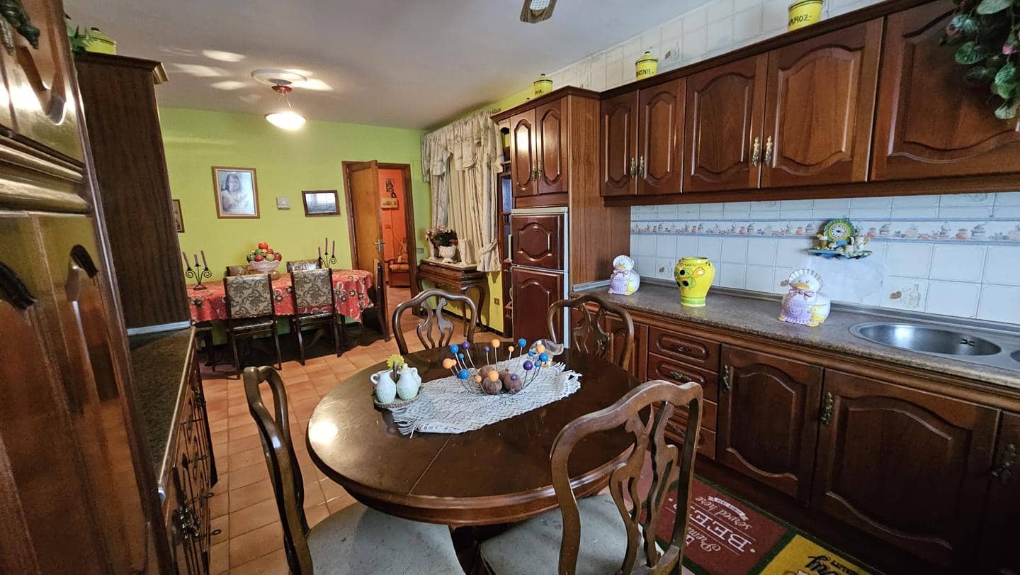 4 sypialnia Finka/Dom wiejski na sprzedaż w San Bartolome de Tirajana z basenem garażem - 160 000 € (Ref: 9566734)