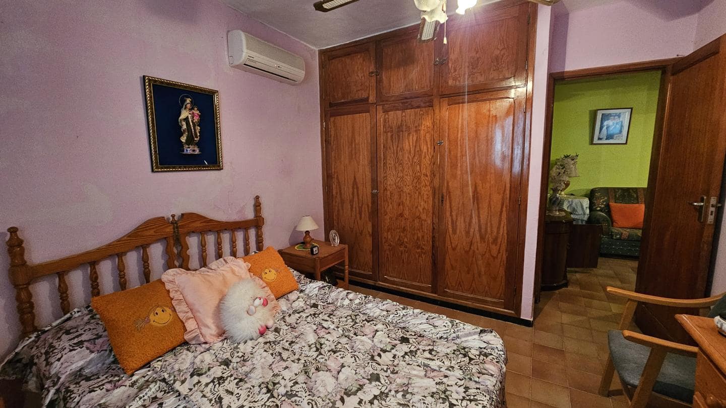 4 sypialnia Finka/Dom wiejski na sprzedaż w San Bartolome de Tirajana z basenem garażem - 160 000 € (Ref: 9566734)