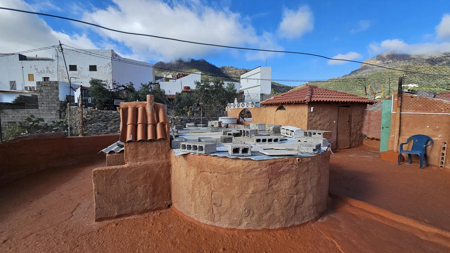 4 sypialnia Finka/Dom wiejski na sprzedaż w San Bartolome de Tirajana z basenem garażem - 160 000 € (Ref: 9566734)