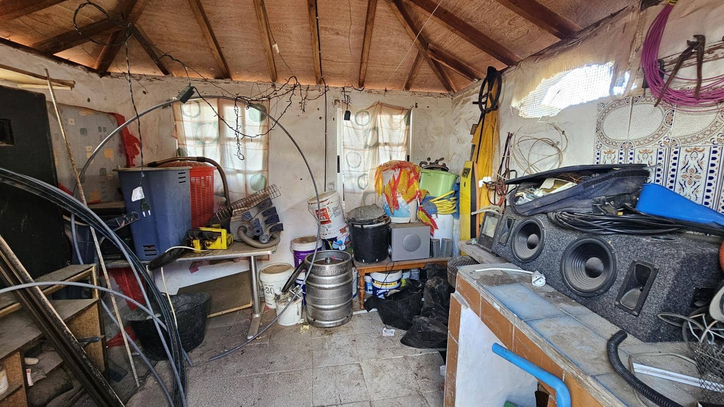 4 sypialnia Finka/Dom wiejski na sprzedaż w San Bartolome de Tirajana z basenem garażem - 160 000 € (Ref: 9566734)