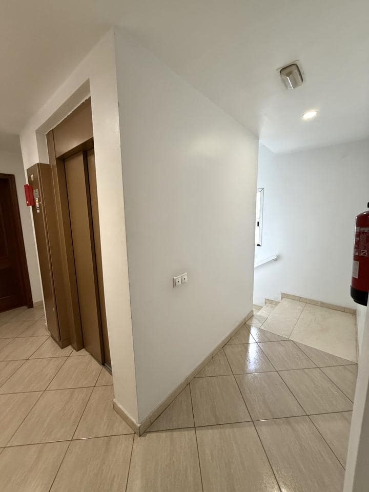 2 bedroom Flat for sale in Vecindario with garage - € 172,000 (Ref: 9570066)