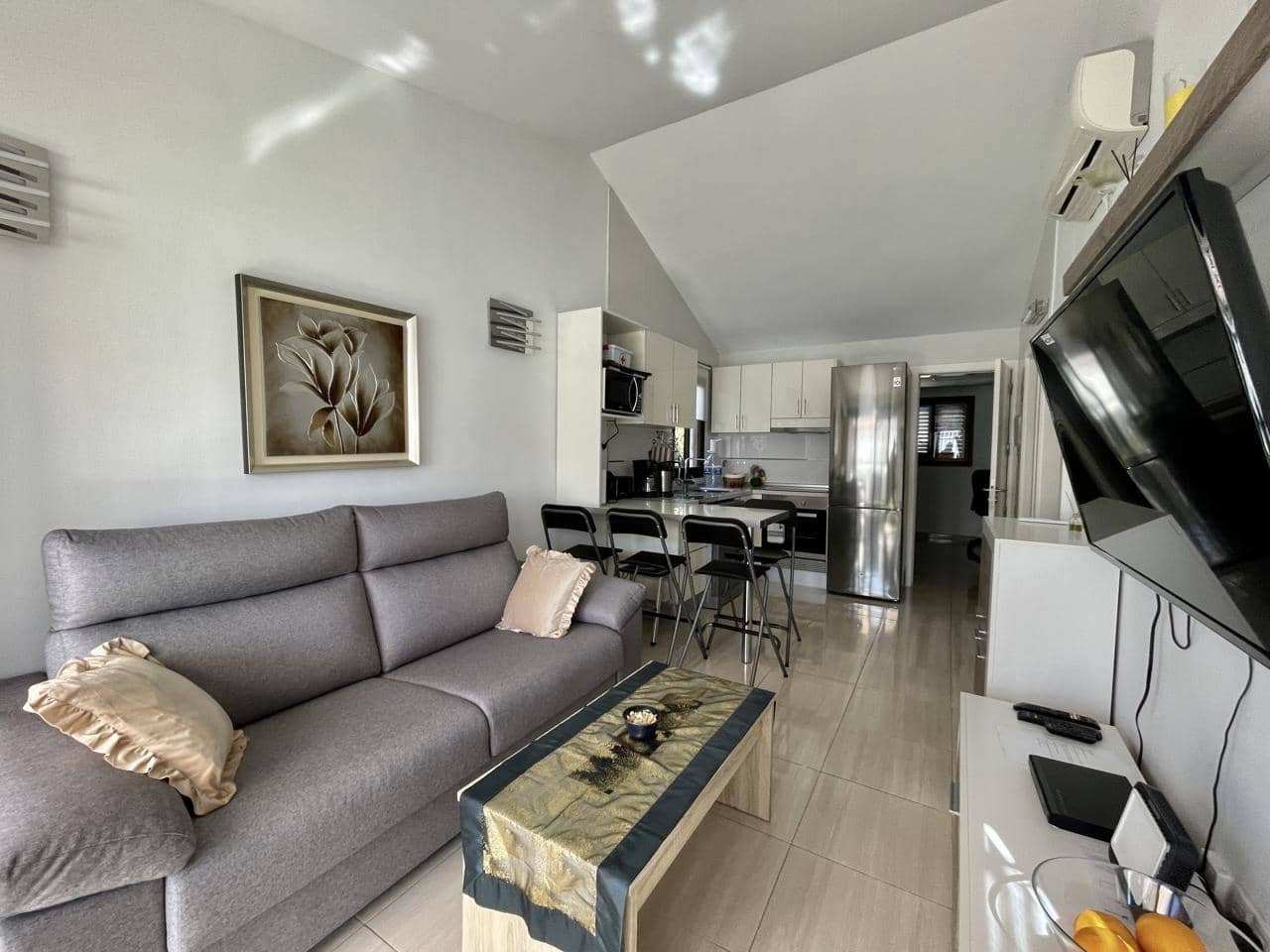 2 Zimmer Bungalow zu vermieten in Playa del Ingles mit Pool - 1.600 € (Ref: 9603446)