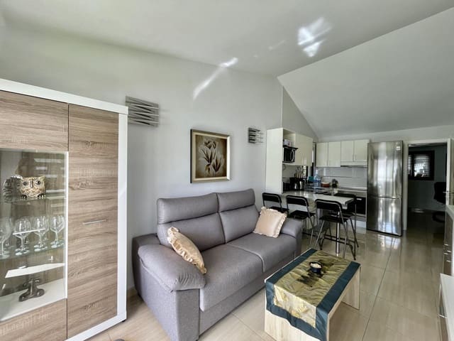 2 makuuhuone Bungalow vuokrattavana paikassa Playa del Inglés, San Bartolomé de Tirajana mukana uima-altaan - 1 600 € (Ref: 9603446)