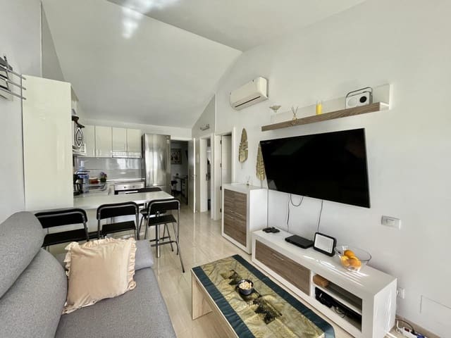 2 makuuhuone Bungalow vuokrattavana paikassa Playa del Inglés, San Bartolomé de Tirajana mukana uima-altaan - 1 600 € (Ref: 9603446)