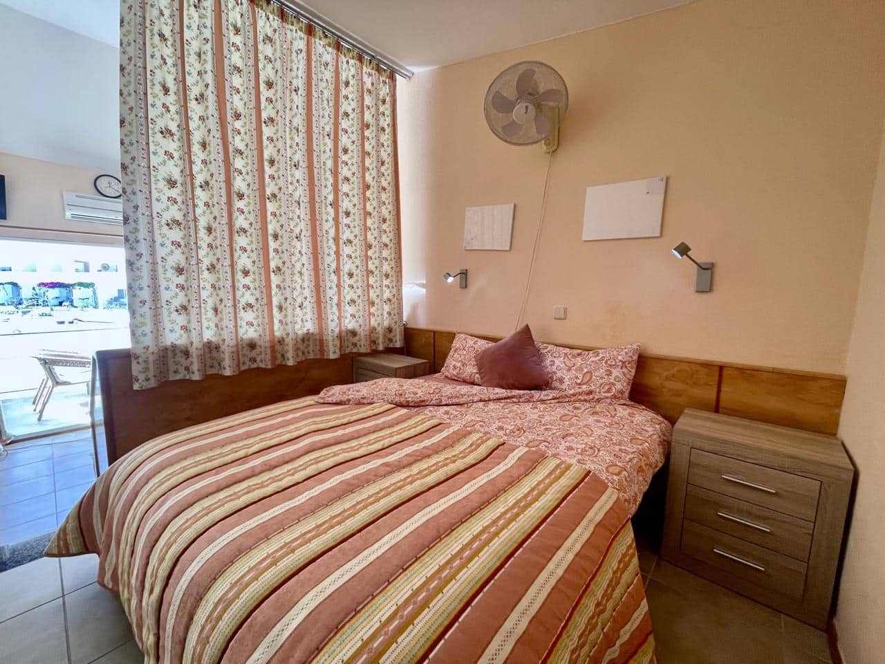 Apartamento para venda em Mogan com piscina garagem - 130 000 € (Ref: 9610337)