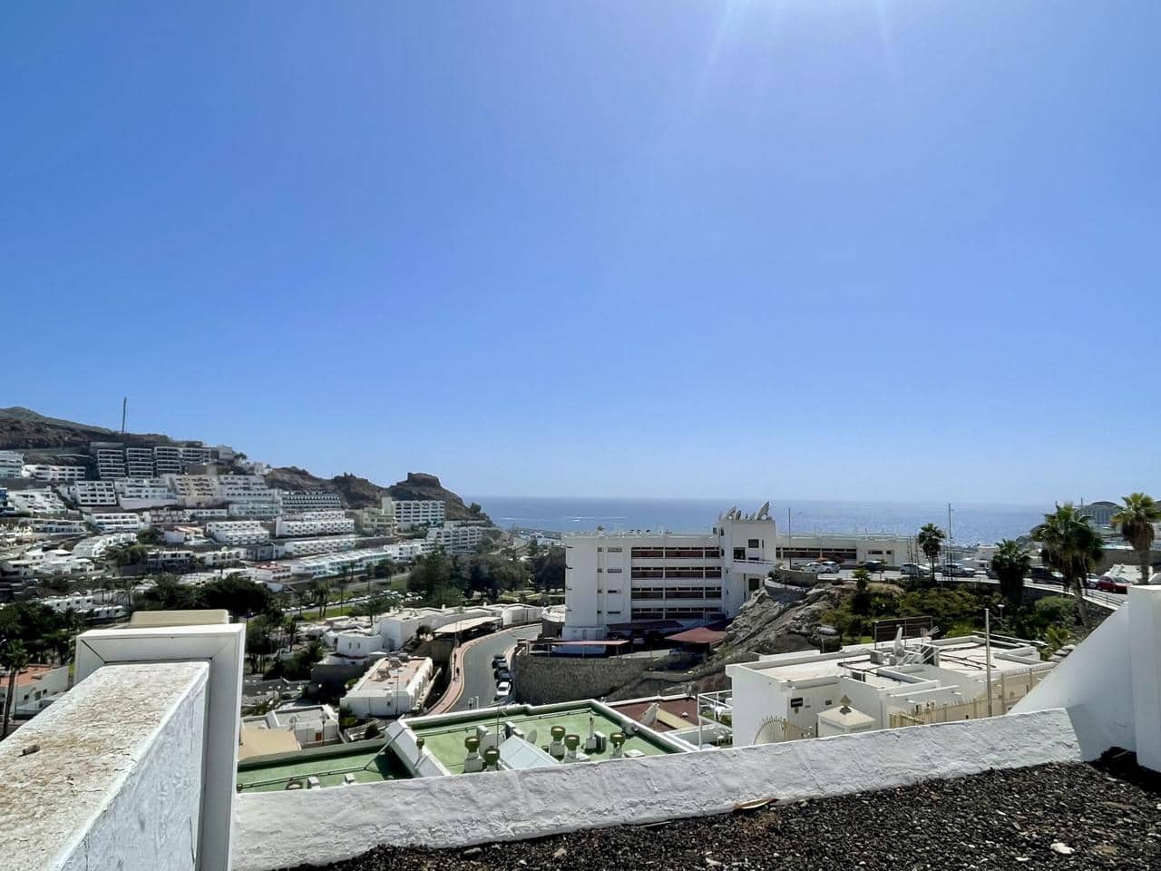 Apartamento para venda em Mogan com piscina garagem - 130 000 € (Ref: 9610337)