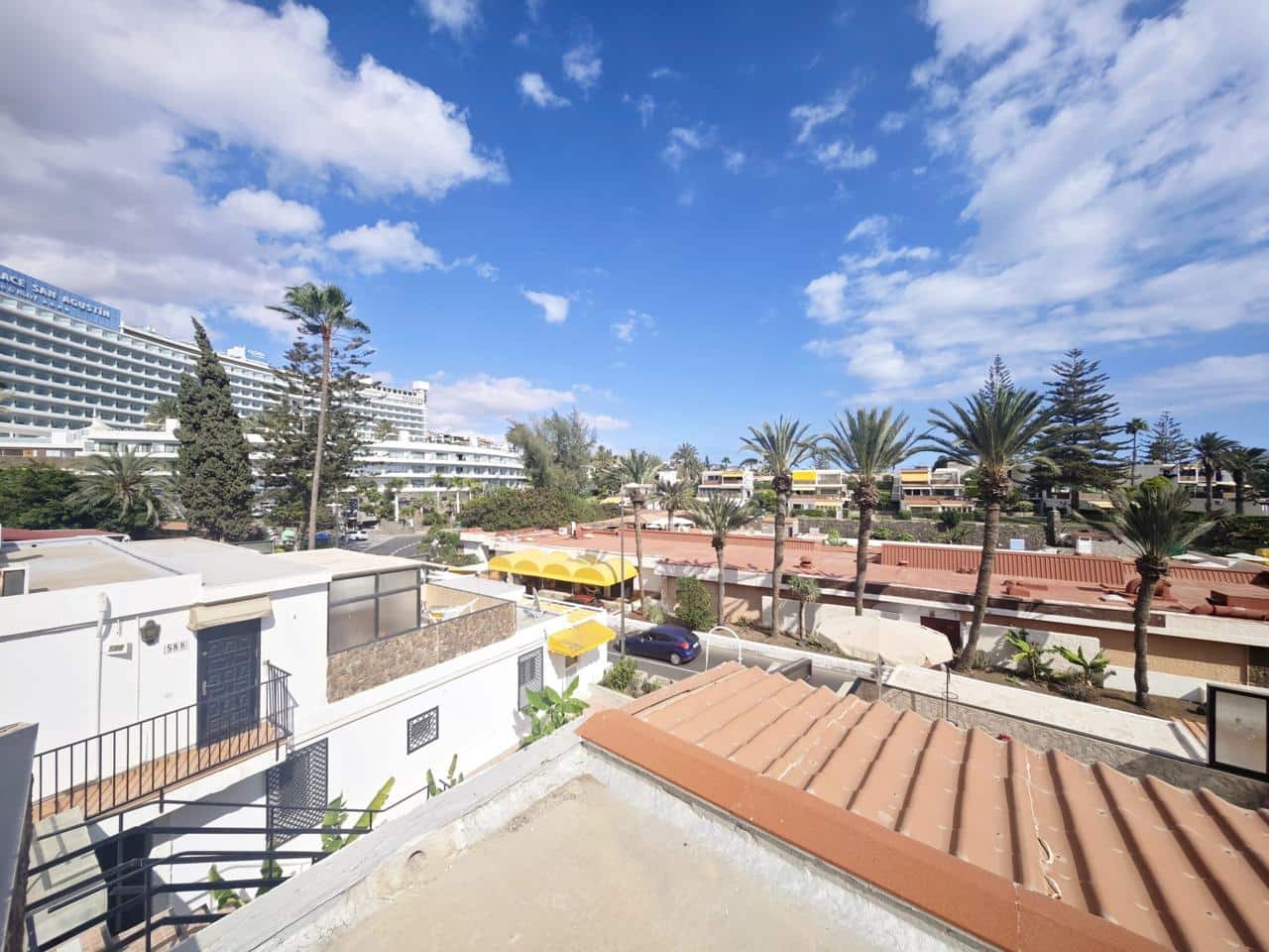 2 Zimmer Wohnung zu vermieten in San Agustin mit Pool - 1.600 € (Ref: 9618674)